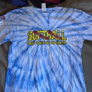 Softball tee